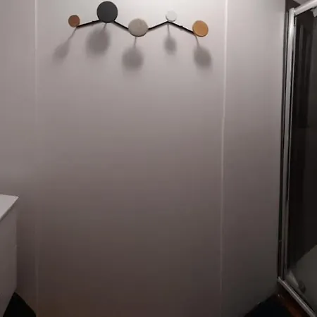 4 M Spacieuse Avec Piscine
