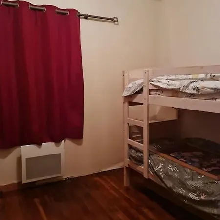 Hébergement de vacances 4 M Spacieuse Avec Piscine