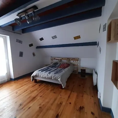 4 M Spacieuse Avec Piscine Hébergement de vacances *